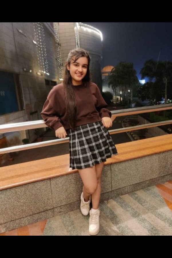 female call girl in Calangute